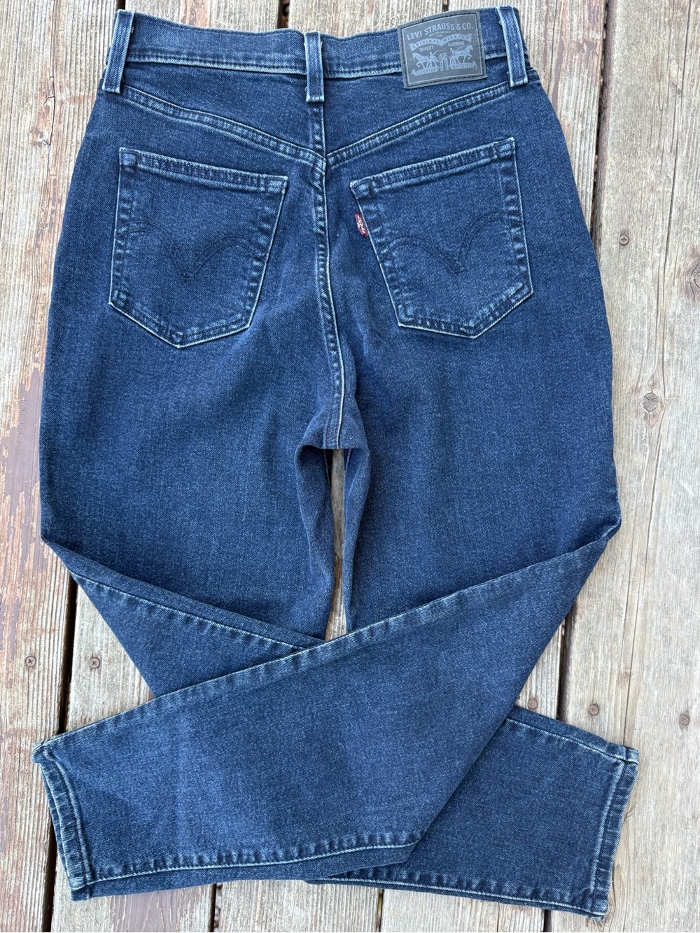 Levi’s high waisted taper jeans - Picture 4 of 6